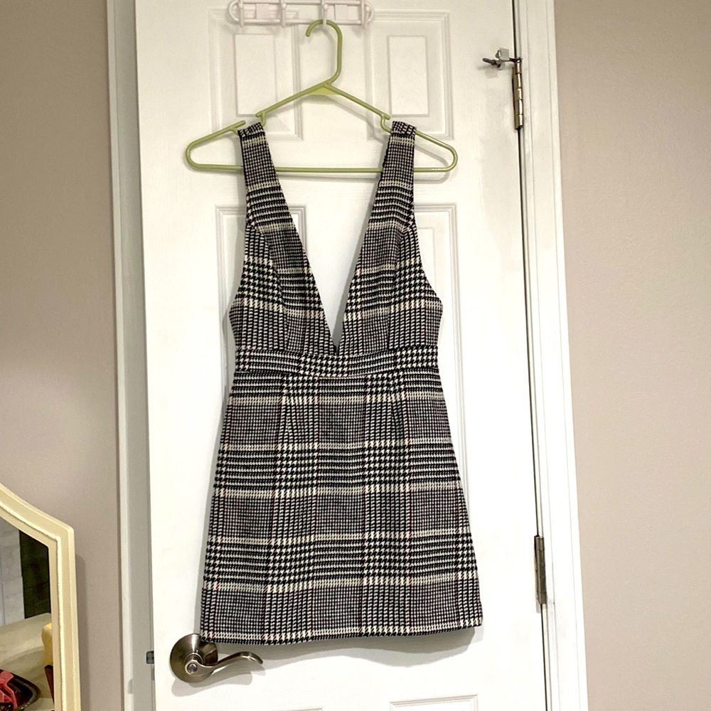 Houndstooth V Dress